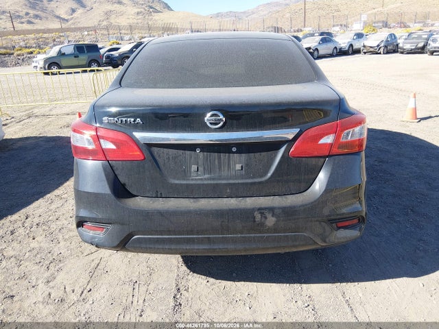 46261795 :رقم المزاد ، 3N1AB7AP9JY208262 vin ، 2018 Nissan Sentra S مزاد بيع