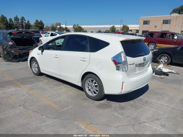 Toyota Prius V Two 2014 JTDZN3EU4EJ004172 Image 3