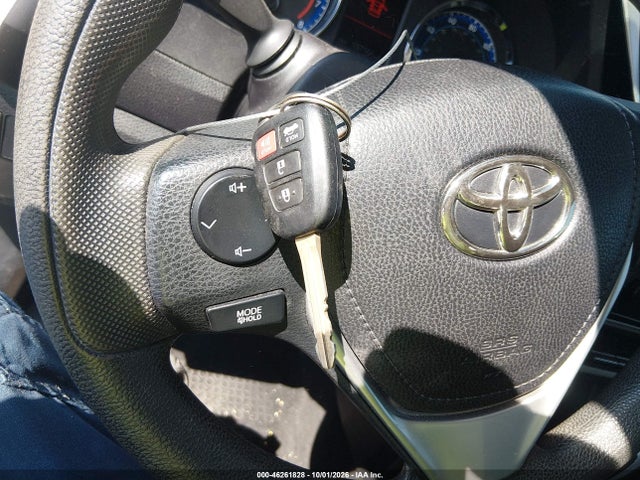 46261828 :رقم المزاد ، 2T1BURHE1HC795997 vin ، 2017 Toyota Corolla Le مزاد بيع