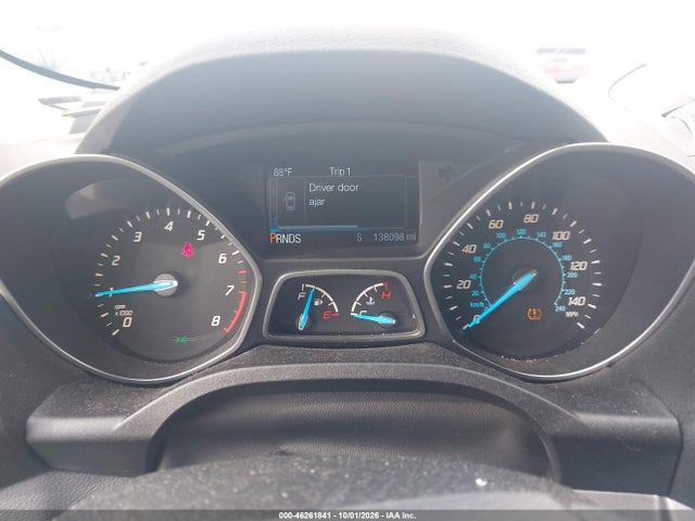 46261841 :رقم المزاد ، 1FMCU9GX6FUB20150 vin ، 2015 Ford Escape Se مزاد بيع