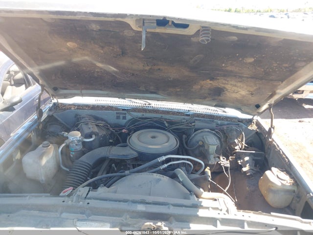 1988 Chevrolet Suburban V10 მანქანა იყიდება აუქციონზე, vin: 1GNEV16K2JF190539, აუქციონის ნომერი: 46261843