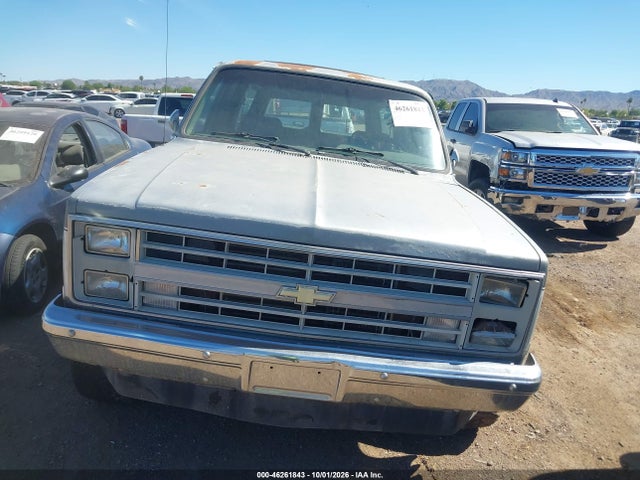 1988 Chevrolet Suburban V10 მანქანა იყიდება აუქციონზე, vin: 1GNEV16K2JF190539, აუქციონის ნომერი: 46261843