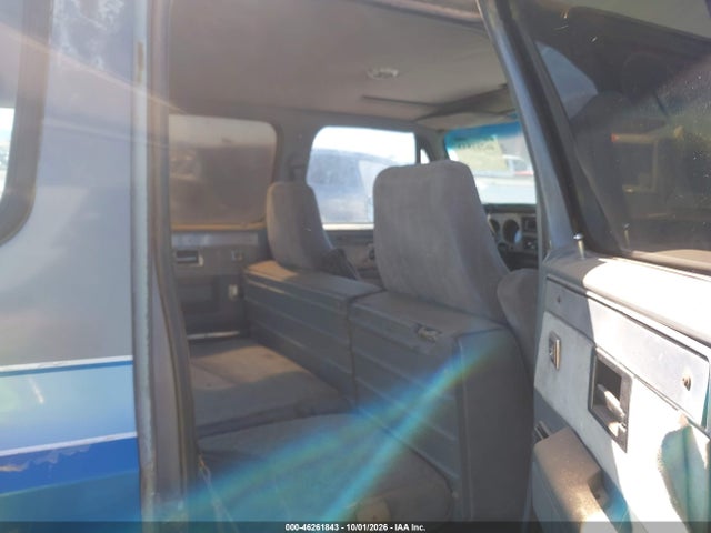1988 Chevrolet Suburban V10 მანქანა იყიდება აუქციონზე, vin: 1GNEV16K2JF190539, აუქციონის ნომერი: 46261843