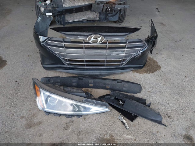 Продажа на аукционе авто 2019 Hyundai Elantra Se, vin: 5NPD74LFXKH435165, номер лота: 46261901