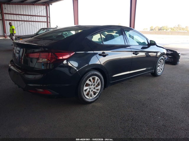 Продажа на аукционе авто 2019 Hyundai Elantra Se, vin: 5NPD74LFXKH435165, номер лота: 46261901