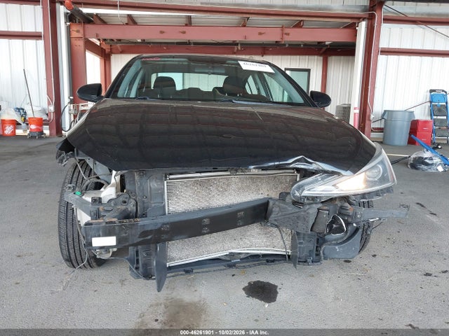 Продажа на аукционе авто 2019 Hyundai Elantra Se, vin: 5NPD74LFXKH435165, номер лота: 46261901