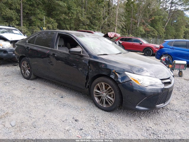 46261943 :رقم المزاد ، 4T1BF1FK3HU765709 vin ، 2017 Toyota Camry Se مزاد بيع