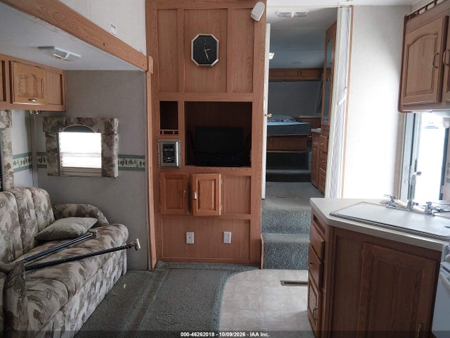 2004 Forest River Rockwood მანქანა იყიდება აუქციონზე, vin: 4X4FRLD274D801286, აუქციონის ნომერი: 46262018