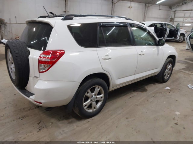 2011 Toyota Rav4 მანქანა იყიდება აუქციონზე, vin: 2T3BF4DV1BW163680, აუქციონის ნომერი: 46262026