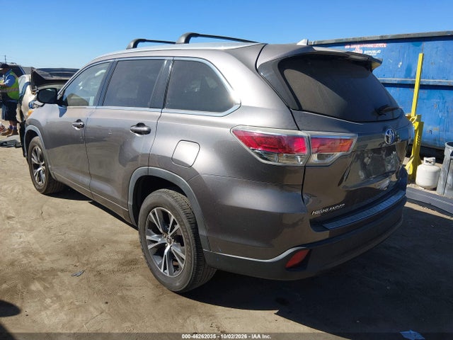 Продажа на аукционе авто 2016 Toyota Highlander Xle V6, vin: 5TDKKRFH1GS501118, номер лота: 46262035