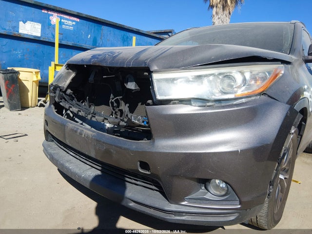Продажа на аукционе авто 2016 Toyota Highlander Xle V6, vin: 5TDKKRFH1GS501118, номер лота: 46262035