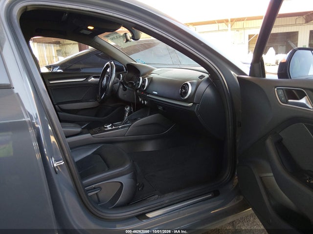 46262050 :رقم المزاد ، WAUAUGFF5H1054295 vin ، 2017 Audi A3 2.0t Premium مزاد بيع