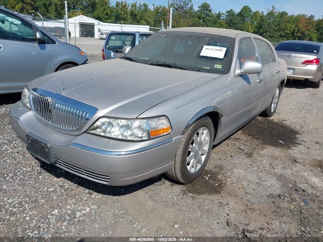 46262080 :رقم المزاد ، 2LNBL8CVXAX616681 vin ، 2010 Lincoln Town Car Signature Limited مزاد بيع