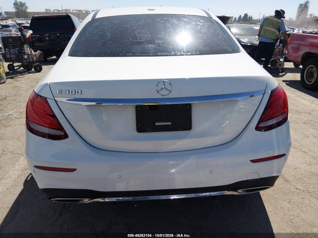 2018 Mercedes-benz E 300 მანქანა იყიდება აუქციონზე, vin: WDDZF4JB8JA390649, აუქციონის ნომერი: 46262104