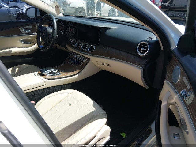 2018 Mercedes-benz E 300 მანქანა იყიდება აუქციონზე, vin: WDDZF4JB8JA390649, აუქციონის ნომერი: 46262104