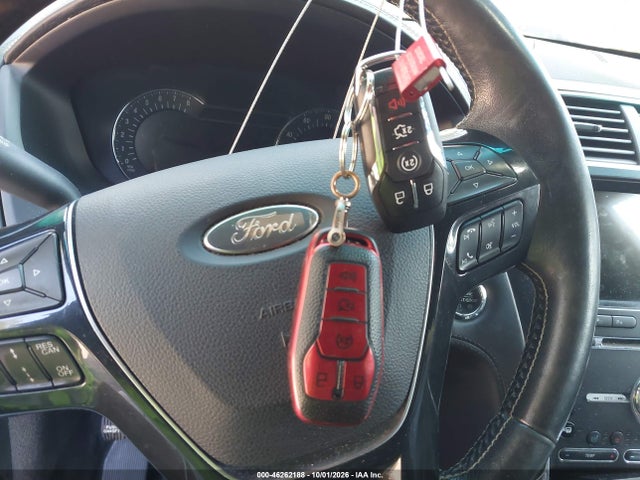 46262188 :رقم المزاد ، 1FM5K8HTXHGA96988 vin ، 2017 Ford Explorer Platinum مزاد بيع