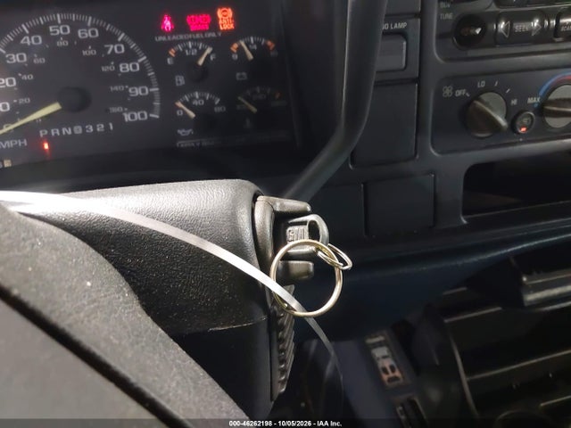 Продажа на аукционе авто 1995 Chevrolet Gmt-400 K1500, vin: 1GCEK19K3SE274535, номер лота: 46262198