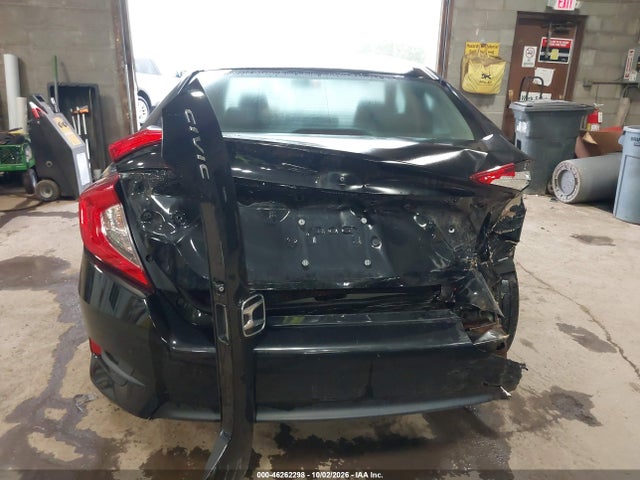 Продажа на аукционе авто 2018 Honda Civic Lx, vin: 19XFC2F55JE200686, номер лота: 46262298