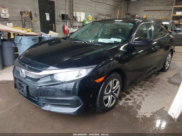 Продажа на аукционе авто 2018 Honda Civic Lx, vin: 19XFC2F55JE200686, номер лота: 46262298