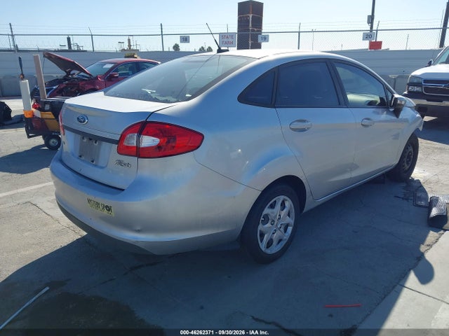 Продажа на аукционе авто 2013 Ford Fiesta Se, vin: 3FADP4BJ0DM194807, номер лота: 46262371