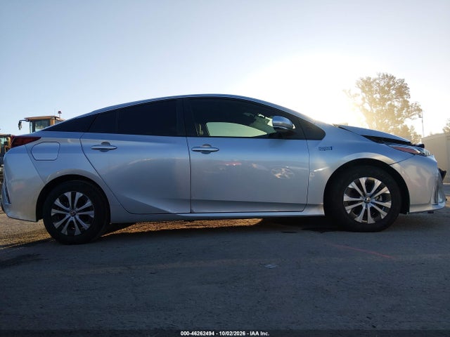 JTDKAMFP0M3188783 Toyota Prius Prime Le