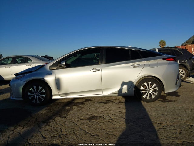 JTDKAMFP0M3188783 Toyota Prius Prime Le