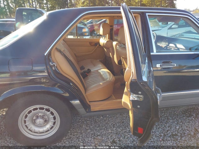 1984 Mercedes-benz 380 Se მანქანა იყიდება აუქციონზე, vin: WDBCA32A6EA067221, აუქციონის ნომერი: 46262572