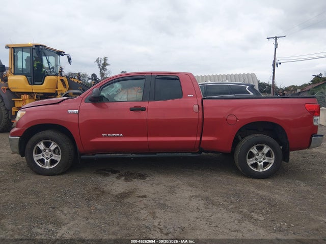 Продажа на аукционе авто 2011 Toyota Tundra Grade 5.7l V8, vin: 5TFUW5F1XBX180529, номер лота: 46262694