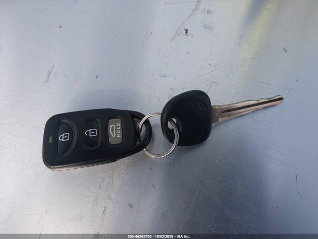 Продажа на аукционе авто 2017 Hyundai Elantra Se, vin: 5NPD74LF7HH198823, номер лота: 46262700