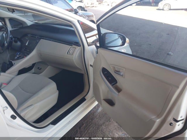 46262761 :رقم المزاد ، JTDKN3DU5D5678213 vin ، 2013 Toyota Prius Two مزاد بيع
