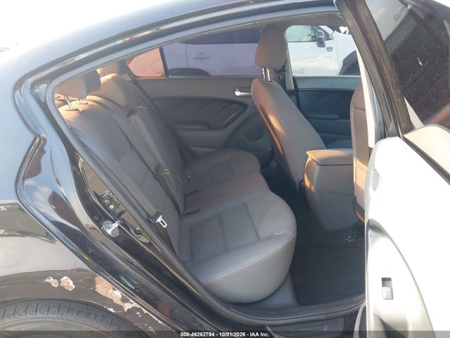 KIA FORTE LX 2018 3KPFL4A73JE235943 Image 8