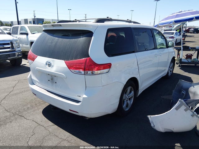Aukcja sprzedaży 2012 Toyota Sienna Le V6 8 Passenger, vin: 5TDKK3DC9CS240884, numer aukcji: 46262898
