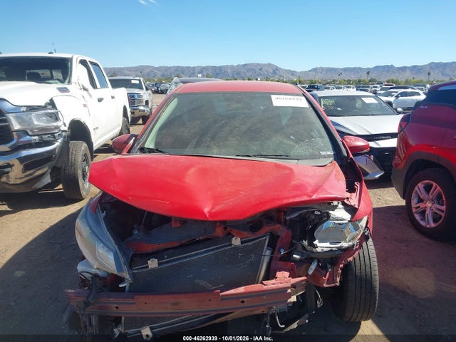 Honda FIT LX 2019 3HGGK5H49KM726910 Image 13