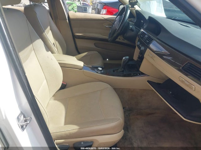 2010 Bmw 328i მანქანა იყიდება აუქციონზე, vin: WBAPH5G50ANM70956, აუქციონის ნომერი: 46263070