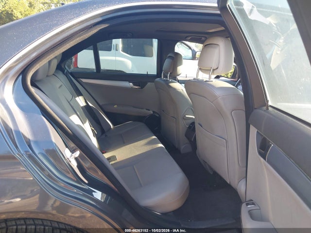 Продажа на аукционе авто 2008 Mercedes-benz C 300 Luxury 4matic/sport 4matic, vin: WDDGF81X98F124595, номер лота: 46263152