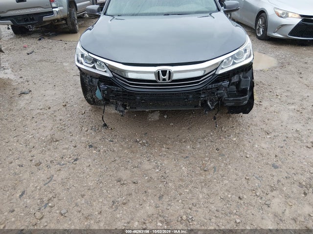 46263156 :رقم المزاد ، 1HGCR2F87HA199356 vin ، 2017 Honda Accord Ex-l مزاد بيع