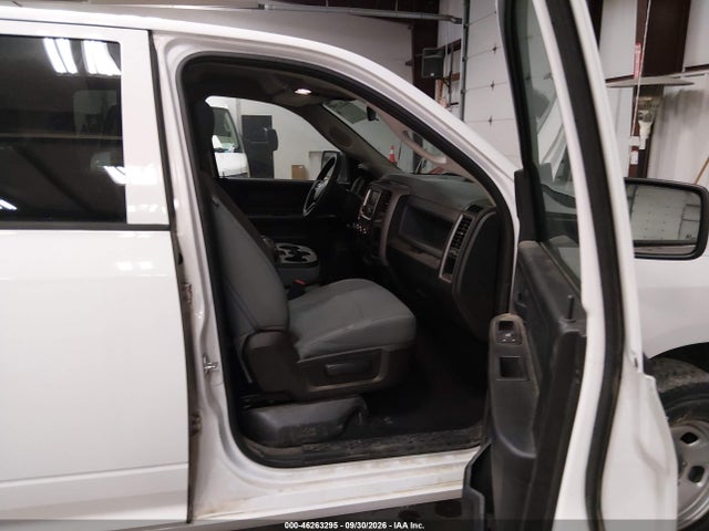 Продаж на аукціоні авто 2017 Ram 1500 Tradesman  4x4 6'4 Box, vin: 1C6RR7FG6HS605674, номер лоту: 46263295