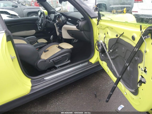 Продаж на аукціоні авто 2024 Mini Convertible Cooper S, vin: WMW43DL04R3R42718, номер лоту: 46263369