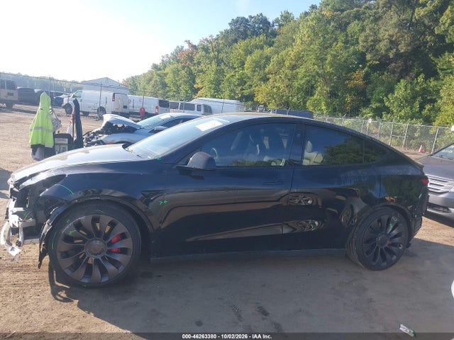 46263380 :رقم المزاد ، 7SAYGDEF7SF310561 vin ، 2025 Tesla Model Y Performance Dual Motor All-wheel Drive مزاد بيع