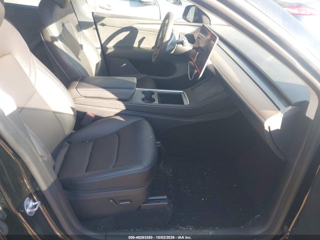 46263380 :رقم المزاد ، 7SAYGDEF7SF310561 vin ، 2025 Tesla Model Y Performance Dual Motor All-wheel Drive مزاد بيع