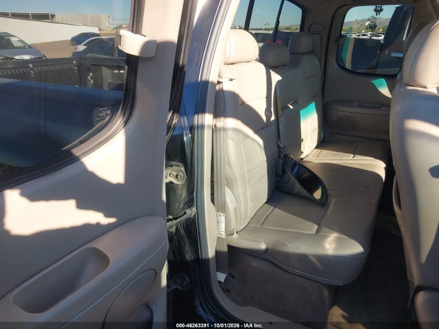 2005 Toyota Tundra Limited V8 მანქანა იყიდება აუქციონზე, vin: 5TBRT38155S469417, აუქციონის ნომერი: 46263391