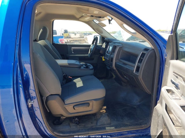 46263417 :رقم المزاد ، 3C6JR6DGXKG504971 vin ، 2019 Ram 1500 Classic Tradesman  4x2 8' Box مزاد بيع