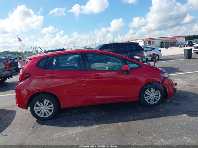 Продажа на аукционе авто 2015 Honda Fit Lx, vin: 3HGGK5H5XFM733962, номер лота: 46263437