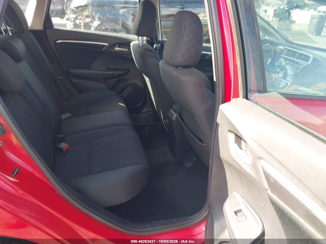 Продажа на аукционе авто 2015 Honda Fit Lx, vin: 3HGGK5H5XFM733962, номер лота: 46263437