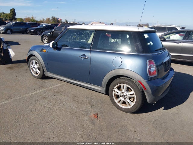 46263460 :رقم المزاد ، WMWSU3C52BT252367 vin ، 2011 Mini Cooper مزاد بيع