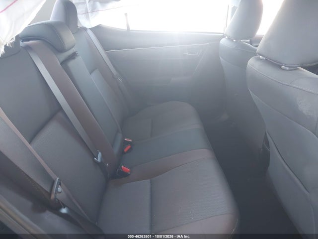 5YFBURHEXJP846953 Toyota COROLLA LE
