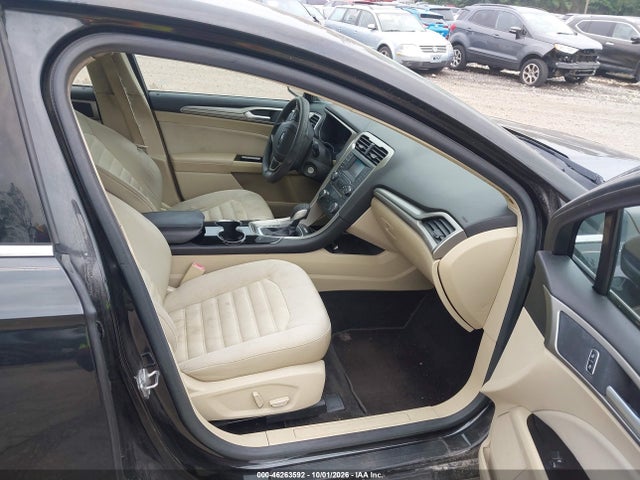 3FA6P0H70FR108799 Ford FUSION SE