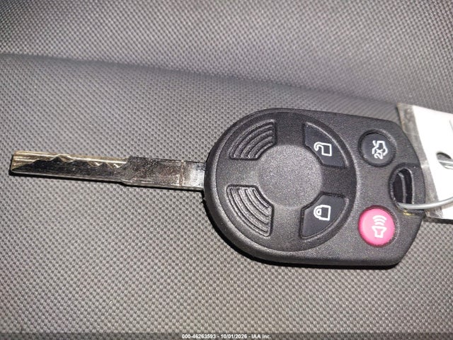 46263593 :رقم المزاد ، 1FMCU9GX2FUB58247 vin ، 2015 Ford Escape Se مزاد بيع