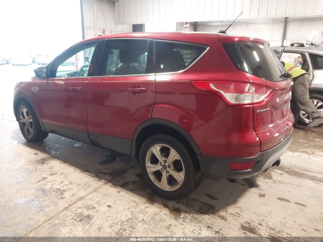 46263593 :رقم المزاد ، 1FMCU9GX2FUB58247 vin ، 2015 Ford Escape Se مزاد بيع