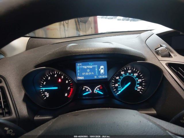 46263593 :رقم المزاد ، 1FMCU9GX2FUB58247 vin ، 2015 Ford Escape Se مزاد بيع